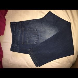 Pair Avenue Jeans